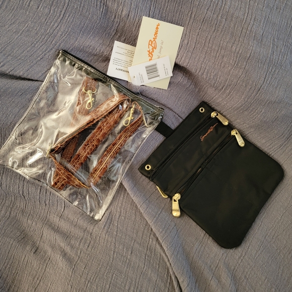 Samantha Brown Handbags - Samantha Brown black travel organizer